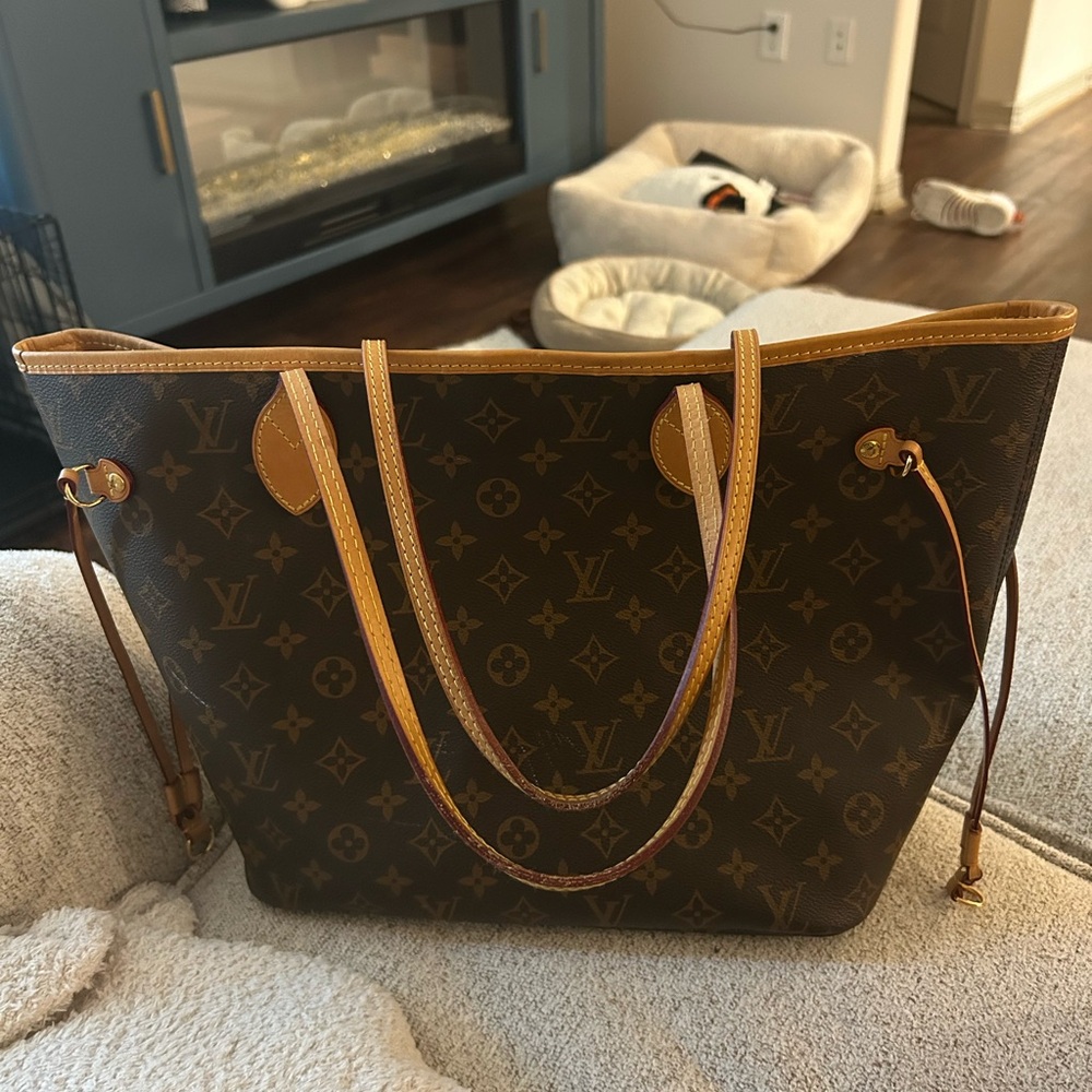Louis Vuitton Classic Brown MM Neverfull Tote - Picture 2 of 8